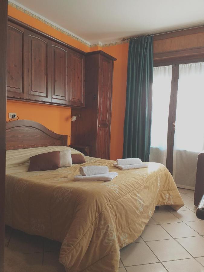 Hotel Residence Giardini 피오데 외부 사진